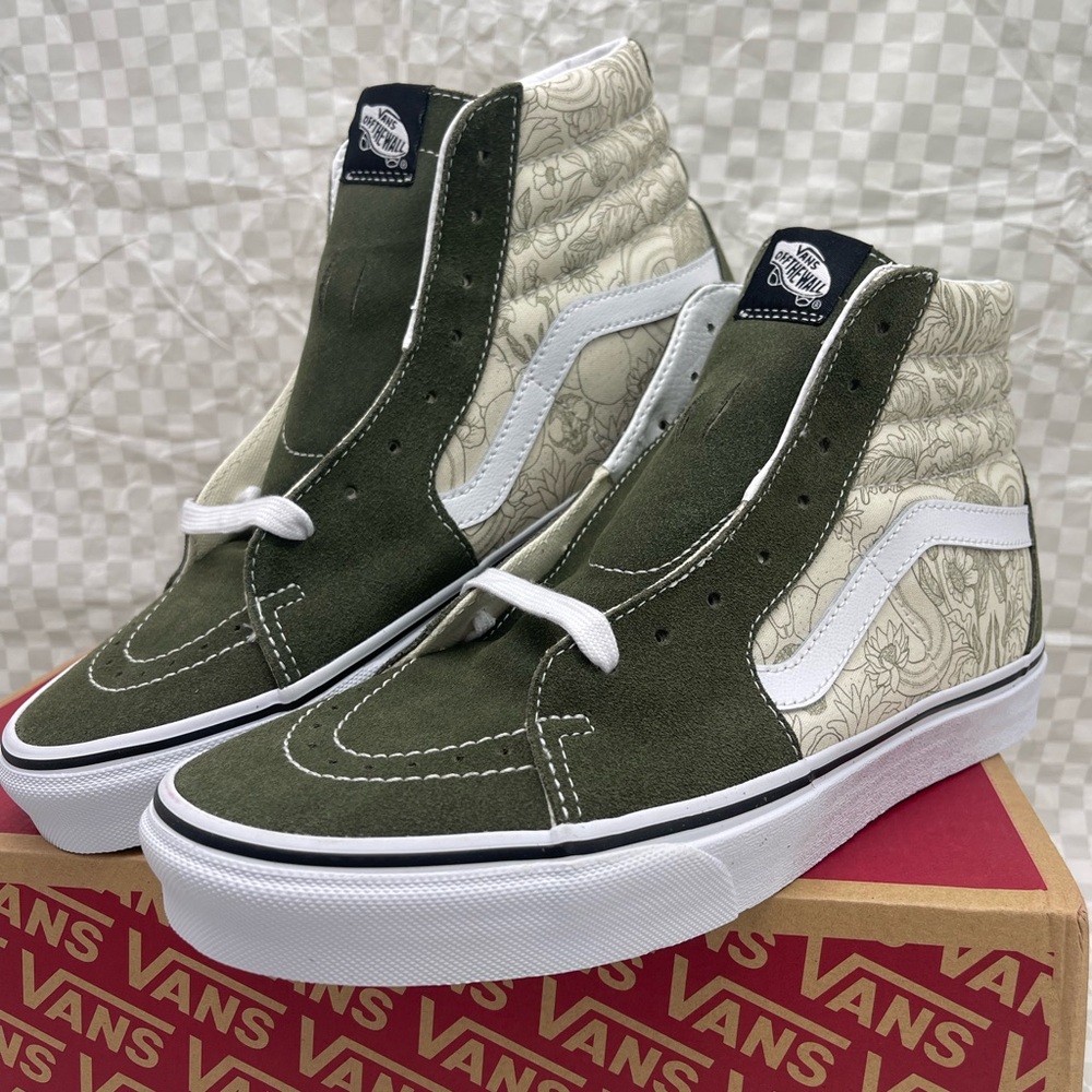 Vans Men’s Sk8-Hi
Desert Skulis Grape Leaf/ VN0A32QGRQV Sneakers - Picture 6 of 16